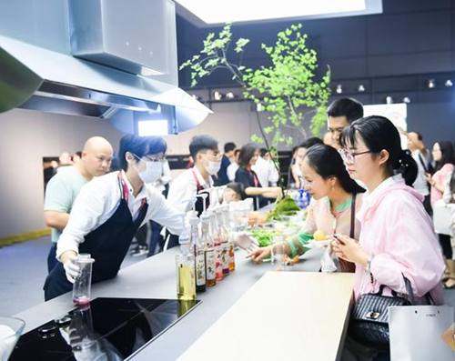 方太發布FIKS智能生活家系統，廚房智能生態來了